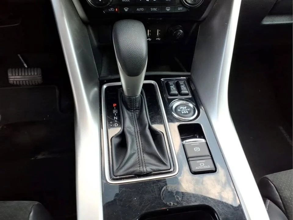2024 Mitsubishi Eclipse Cross - Image 10 of 18