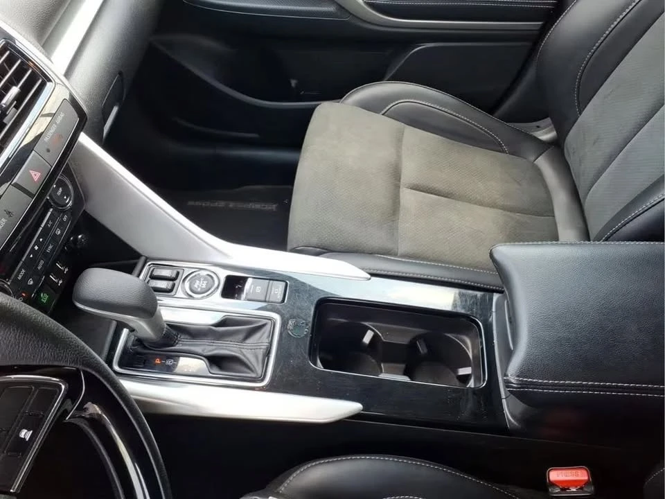 2024 Mitsubishi Eclipse Cross - Image 12 of 18