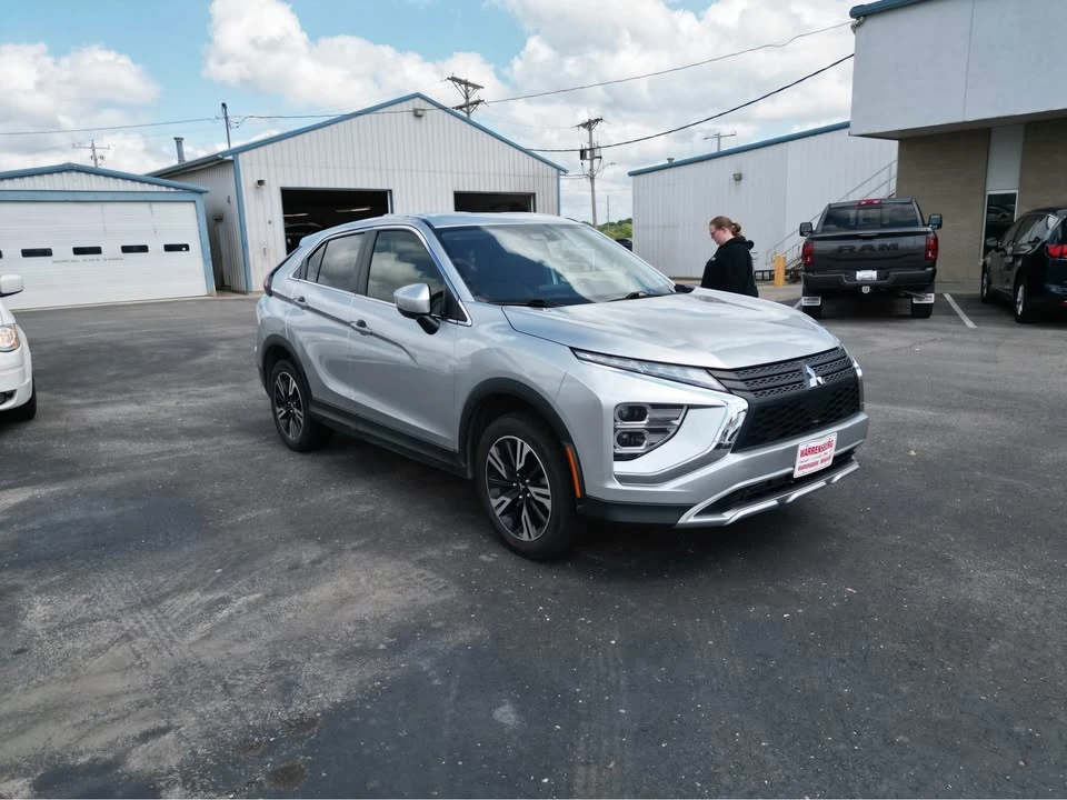 2024 Mitsubishi Eclipse Cross - Image 2 of 6