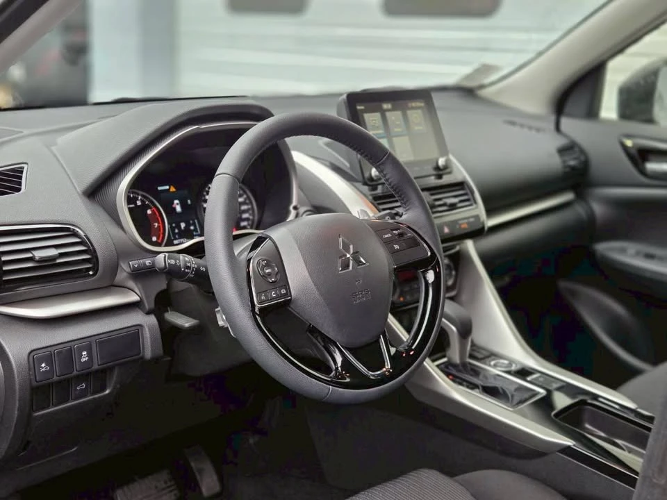 2024 Mitsubishi Eclipse Cross - Image 6 of 14