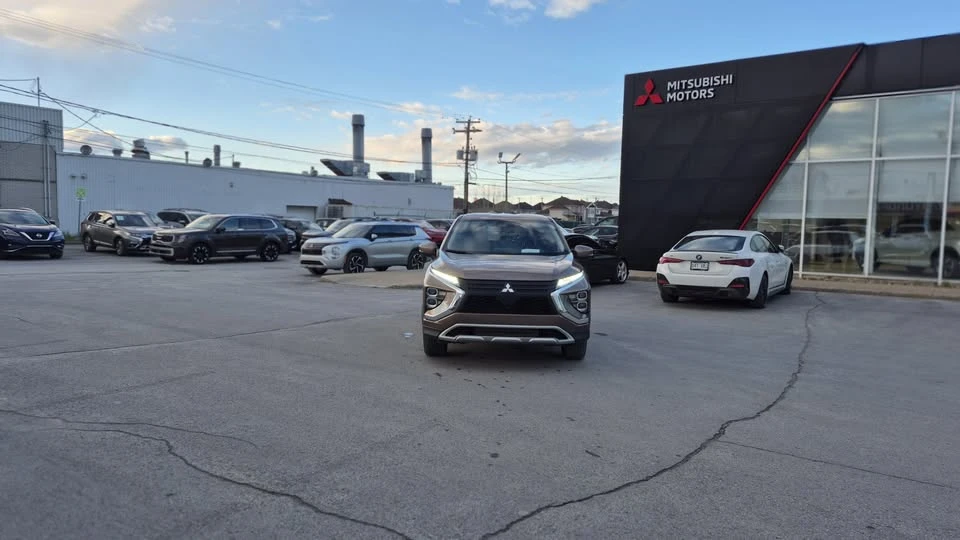 2024 Mitsubishi Eclipse Cross - Image 2 of 8