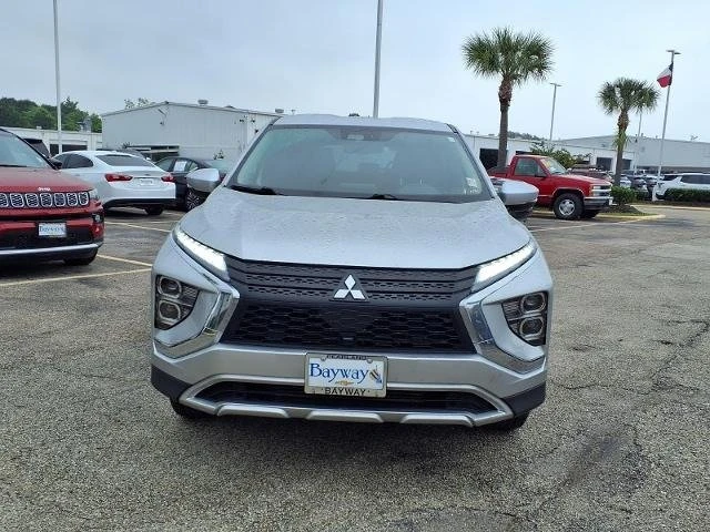 2024 Mitsubishi Eclipse Cross - Image 2 of 12