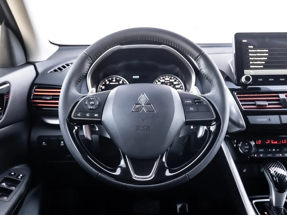 2024 Mitsubishi Eclipse Cross - Image 10 of 15