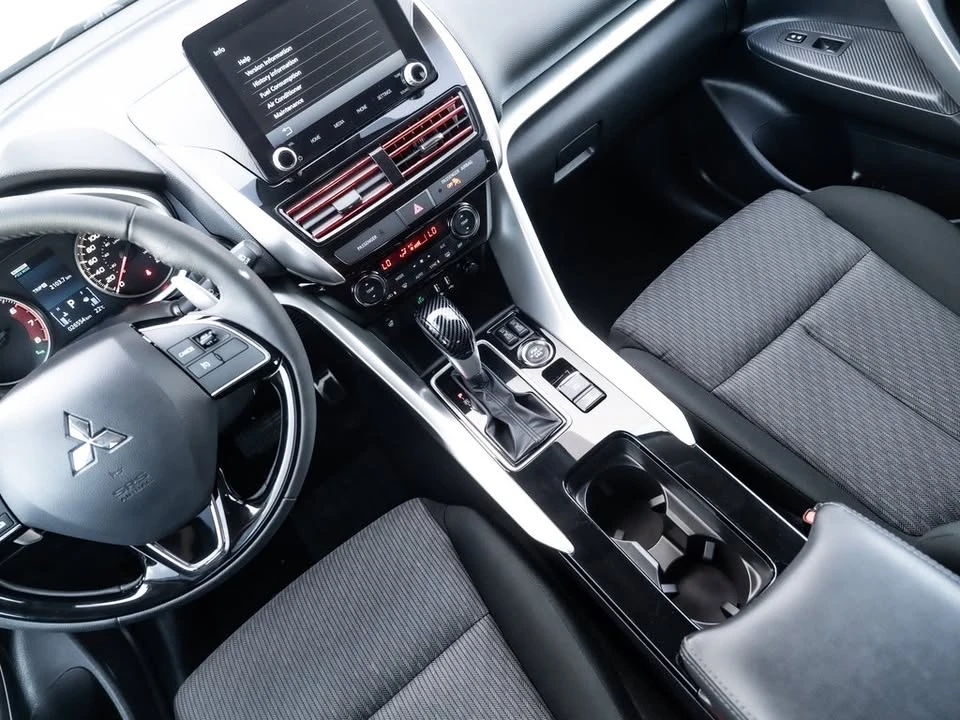 2024 Mitsubishi Eclipse Cross - Image 11 of 15