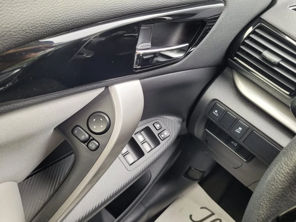 2024 Mitsubishi Eclipse Cross - Image 13 of 18