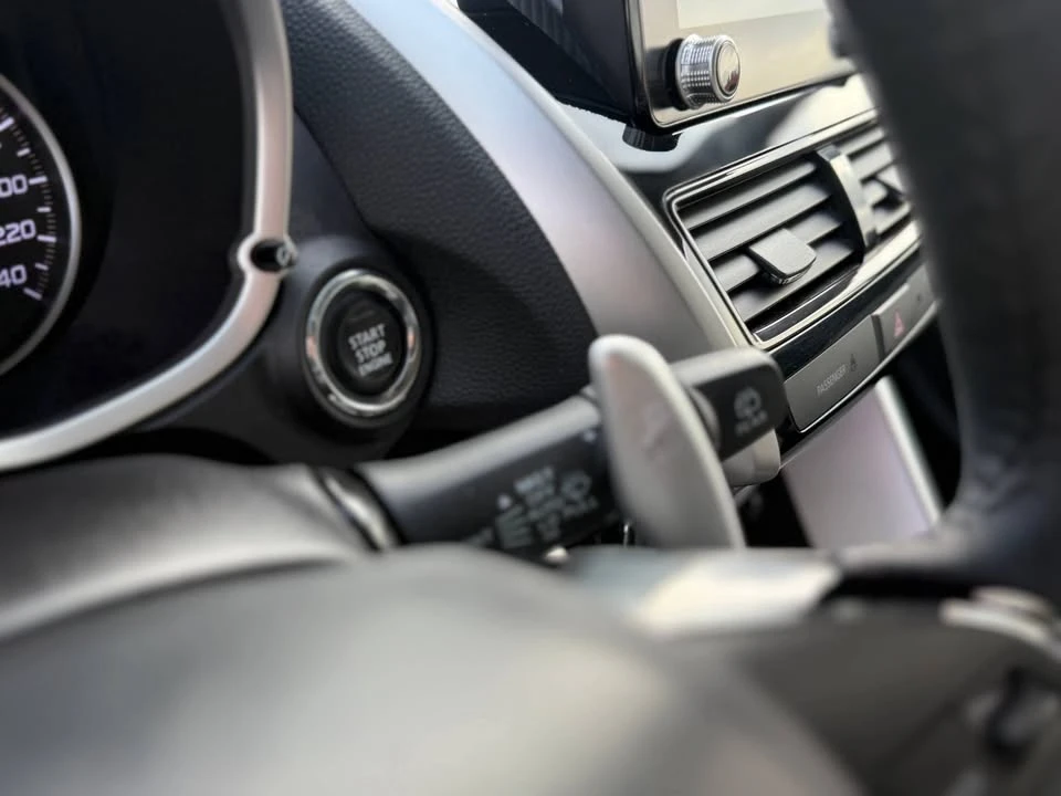 2024 Mitsubishi Eclipse Cross - Image 12 of 17