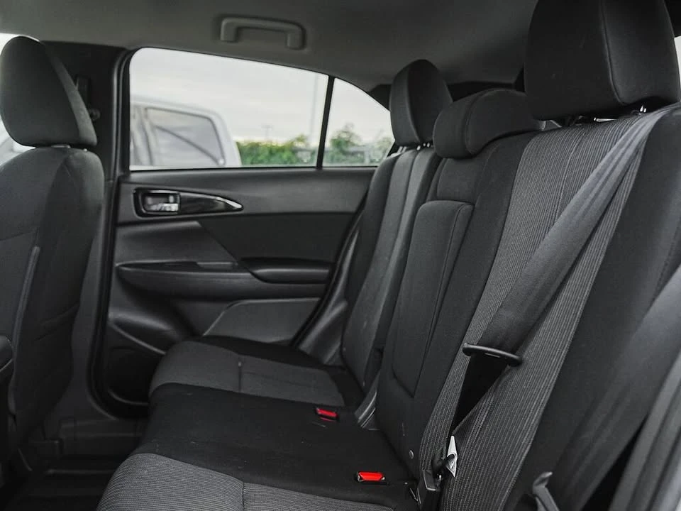 2024 Mitsubishi Eclipse Cross - Image 2 of 11