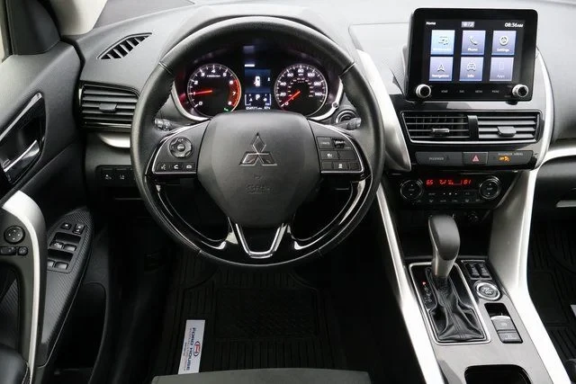 2024 Mitsubishi Eclipse Cross - Image 8 of 12