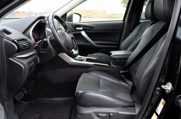 2024 Mitsubishi Eclipse Cross - Image 10 of 12