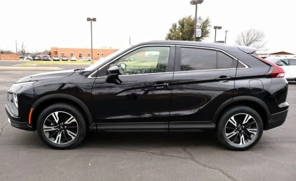 2024 Mitsubishi Eclipse Cross - Image 4 of 12