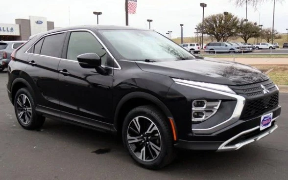2024 Mitsubishi Eclipse Cross - Image 3 of 12