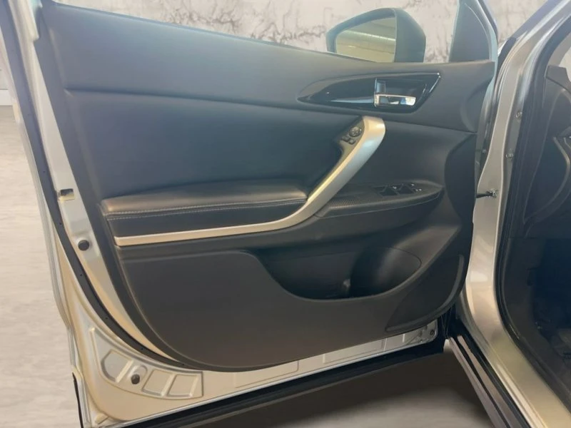2024 Mitsubishi Eclipse Cross - Image 14 of 19
