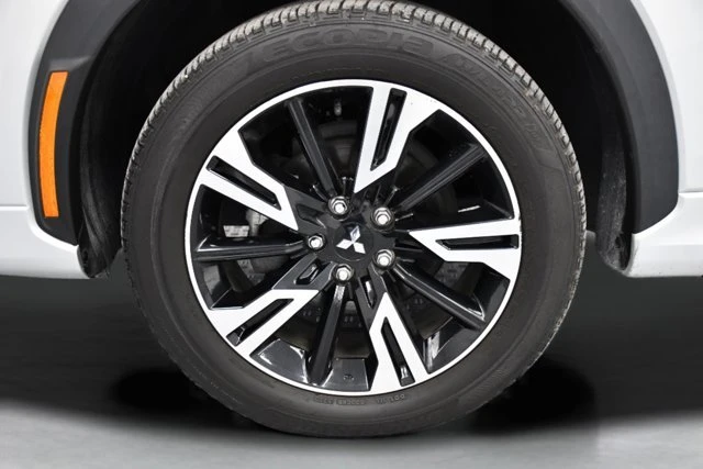 2024 Mitsubishi Eclipse Cross - Image 10 of 20