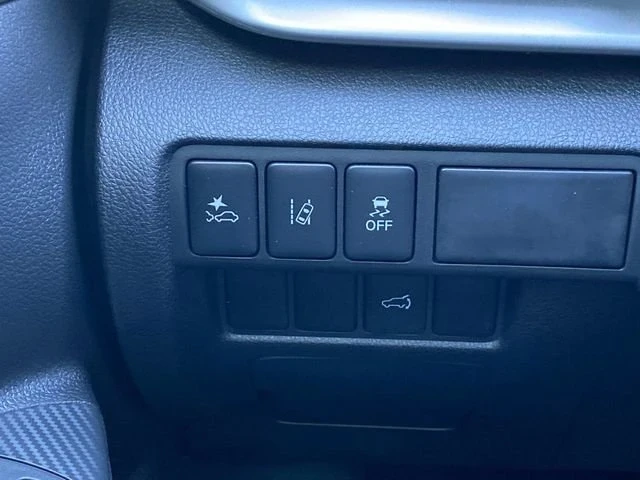 2024 Mitsubishi Eclipse Cross - Image 16 of 17