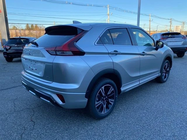 2024 Mitsubishi Eclipse Cross - Image 2 of 17