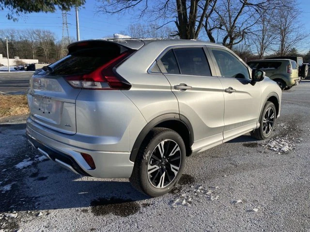 2024 Mitsubishi Eclipse Cross - Image 2 of 19