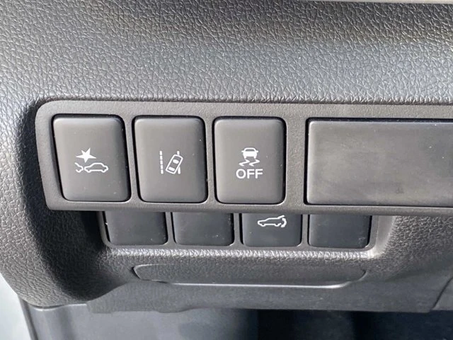 2024 Mitsubishi Eclipse Cross - Image 18 of 19