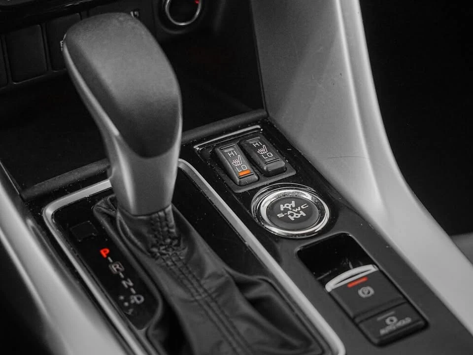2024 Mitsubishi Eclipse Cross - Image 7 of 10