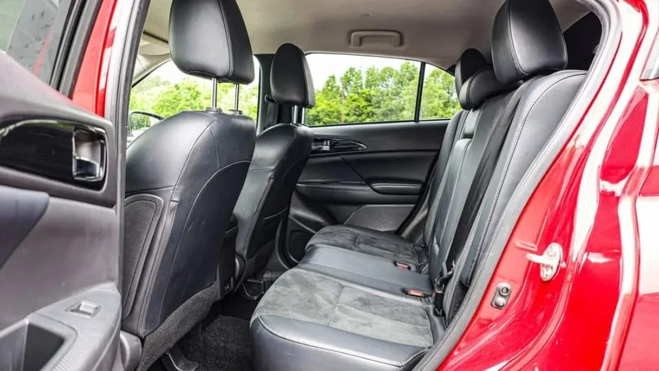 2024 Mitsubishi Eclipse Cross - Image 8 of 11