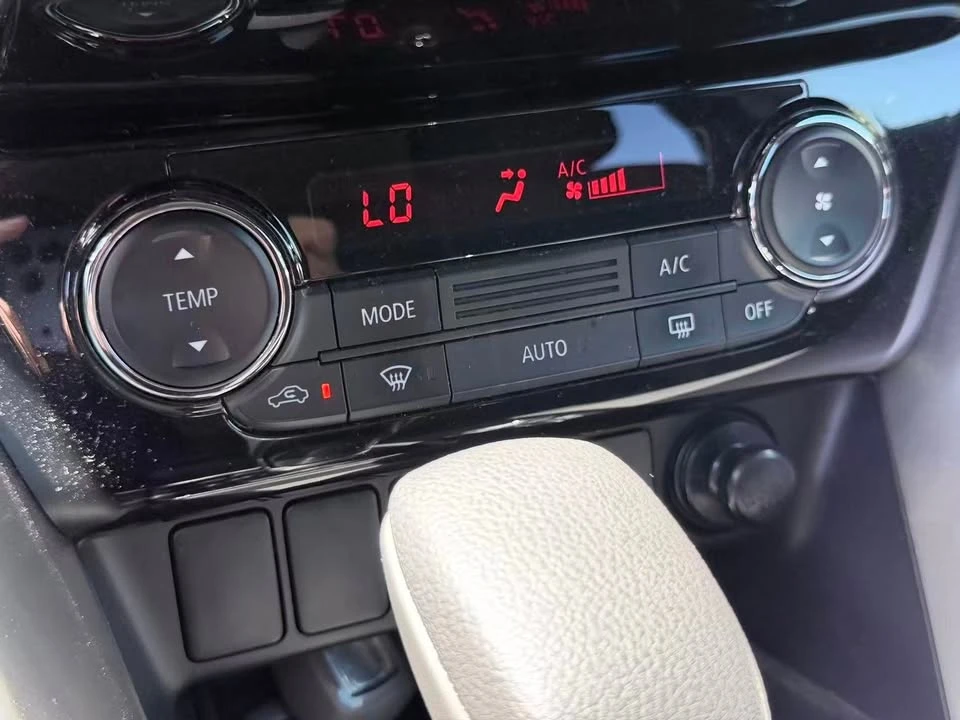 2024 Mitsubishi Eclipse Cross - Image 12 of 20