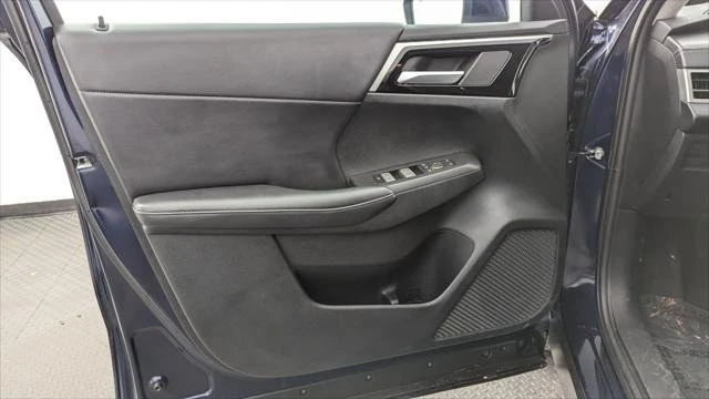 2024 Mitsubishi Outlander - Image 12 of 20