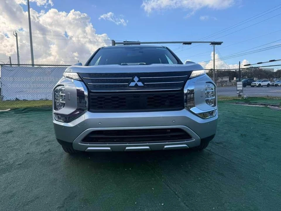 2024 Mitsubishi Outlander - Image 8 of 10