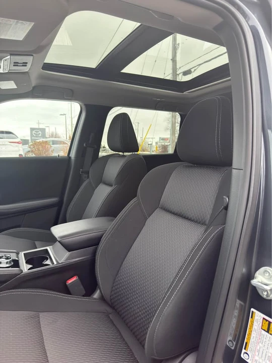 2024 Mitsubishi Outlander - Image 9 of 10