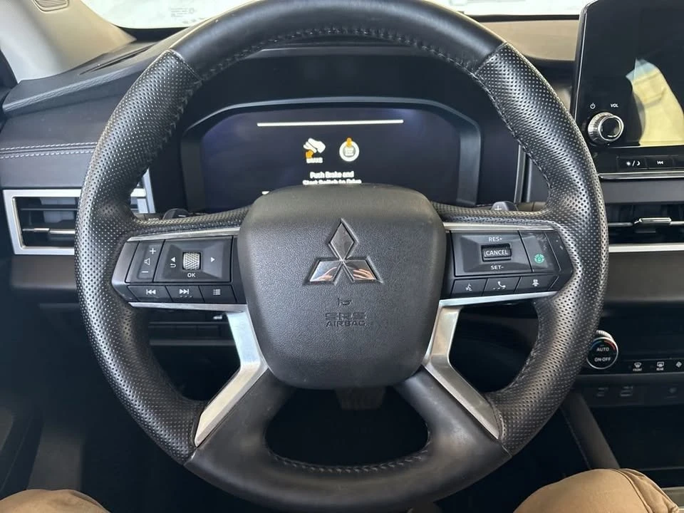 2024 Mitsubishi Outlander - Image 12 of 18