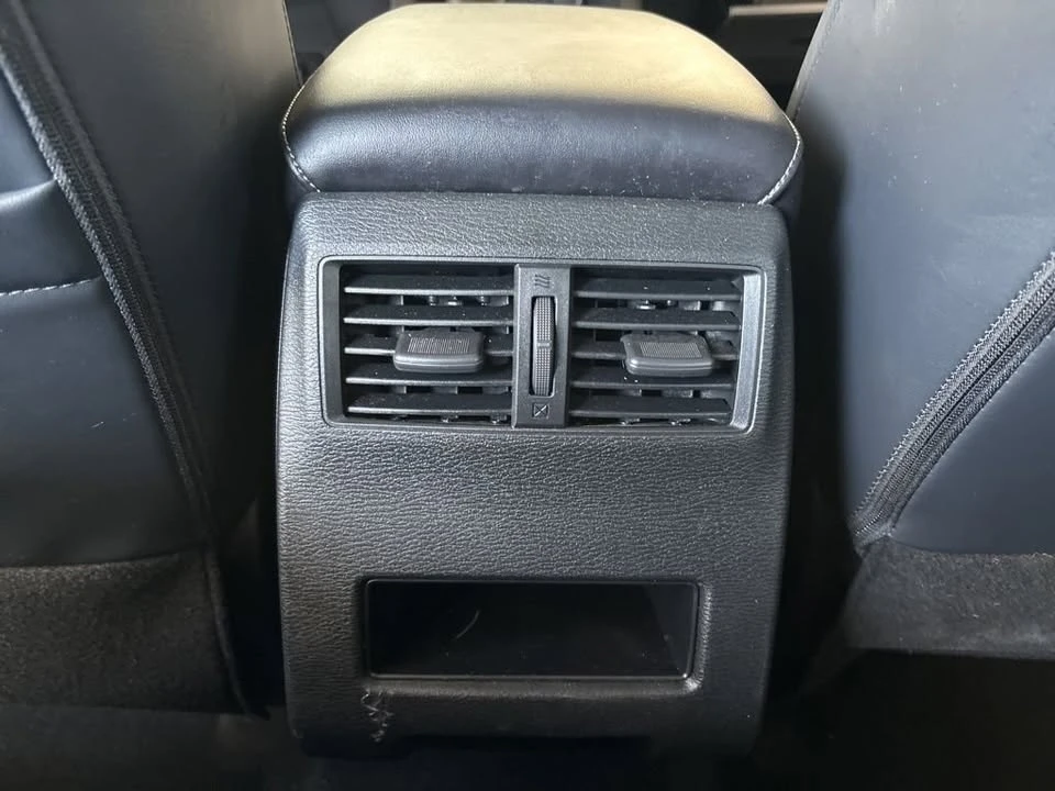 2024 Mitsubishi Outlander - Image 16 of 18