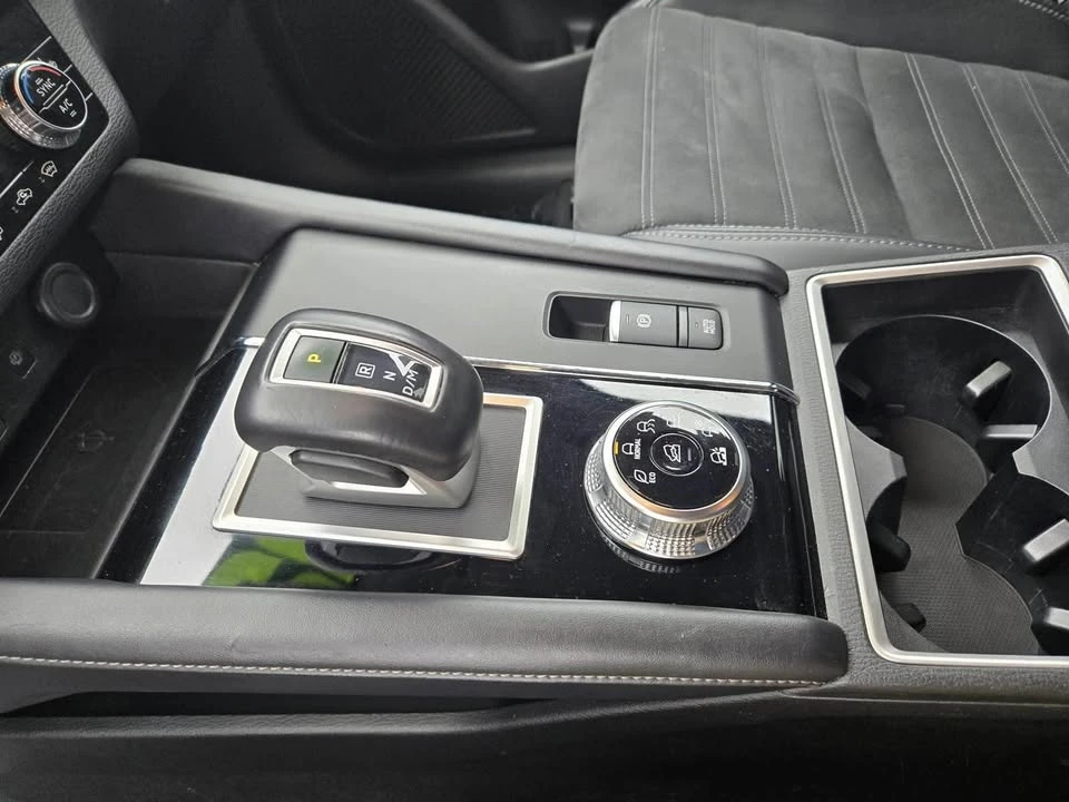 2024 Mitsubishi Outlander - Image 9 of 12