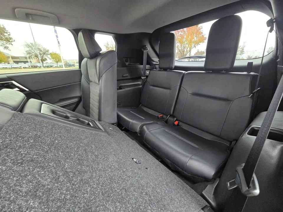 2024 Mitsubishi Outlander - Image 6 of 12