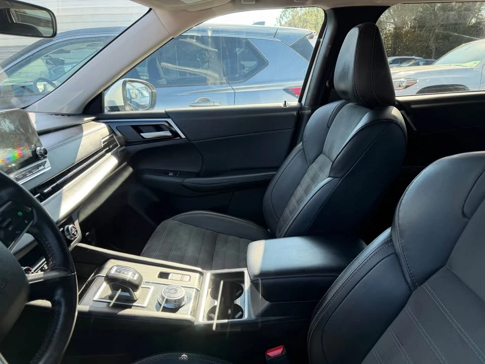 2024 Mitsubishi Outlander - Image 5 of 5