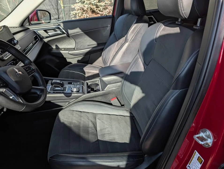 2024 Mitsubishi Outlander - Image 14 of 20