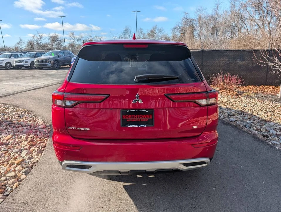 2024 Mitsubishi Outlander - Image 4 of 20
