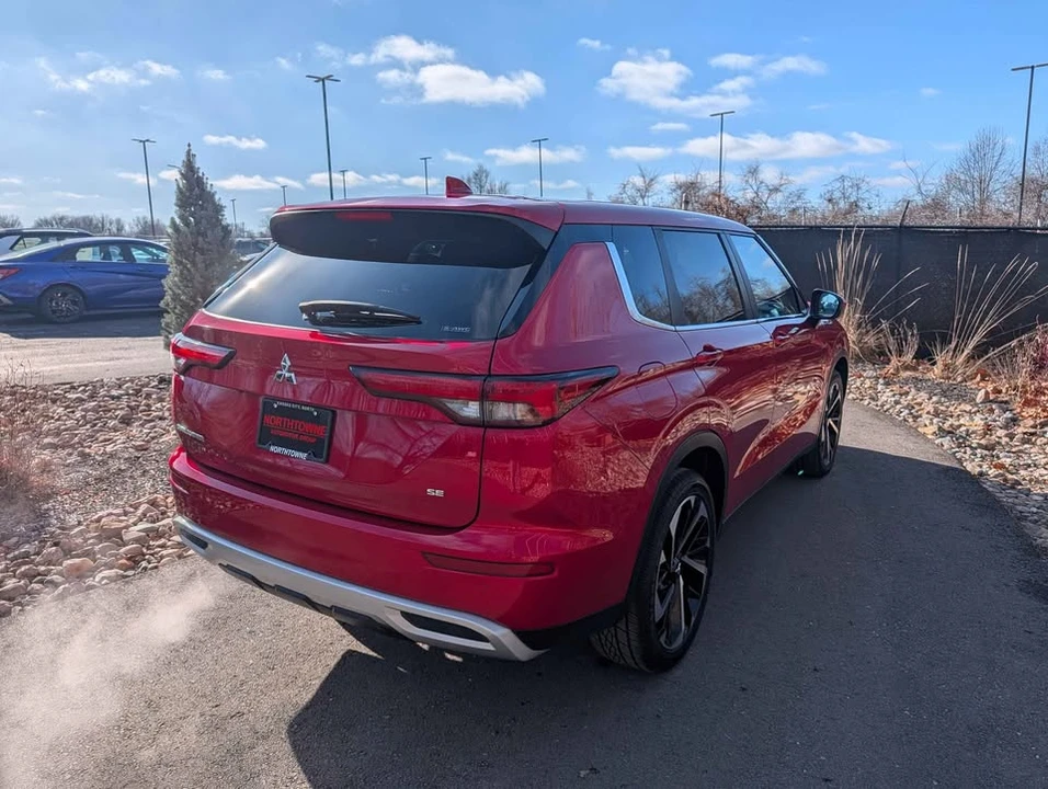 2024 Mitsubishi Outlander - Image 5 of 20