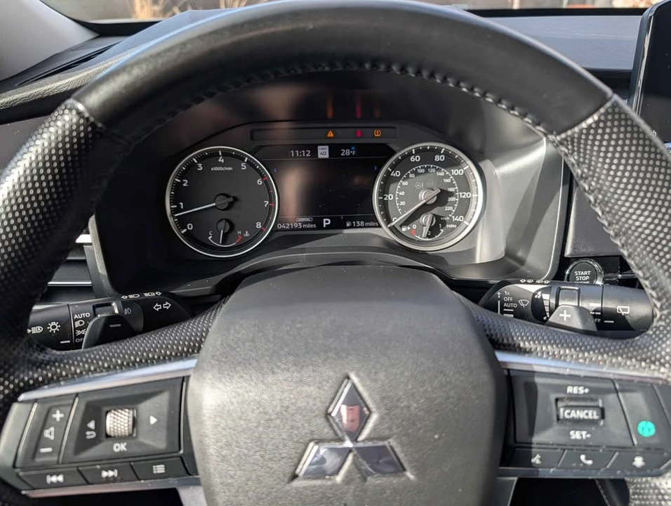 2024 Mitsubishi Outlander - Image 14 of 20