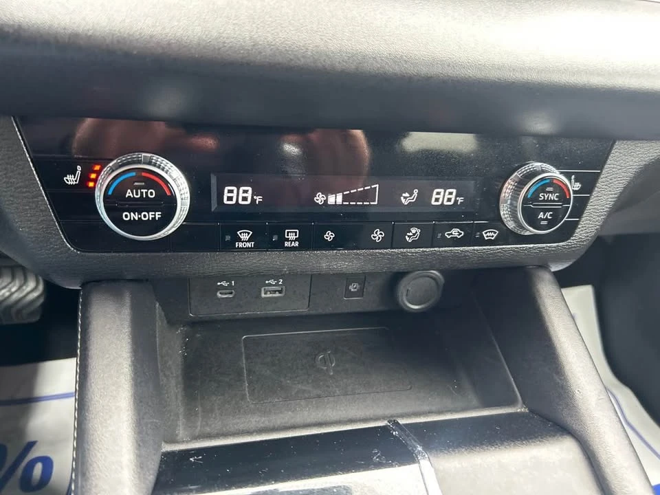2024 Mitsubishi Outlander - Image 13 of 20