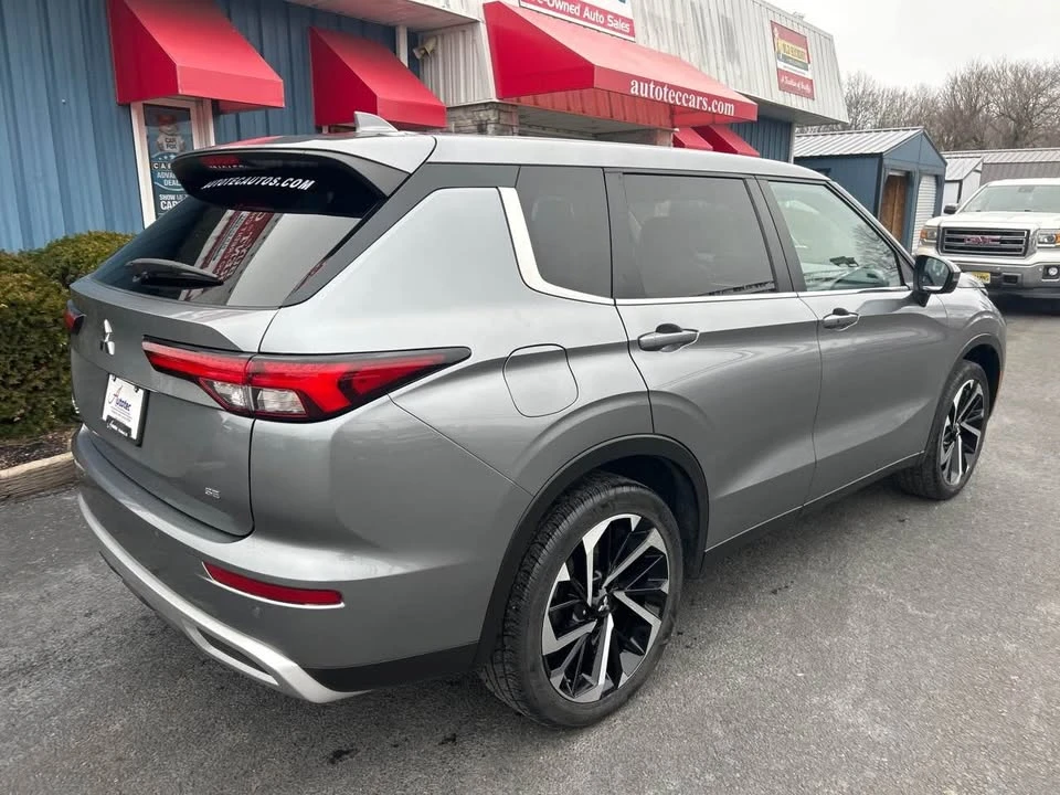 2024 Mitsubishi Outlander - Image 4 of 20