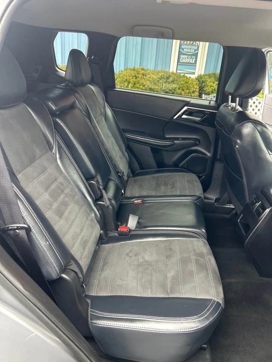 2024 Mitsubishi Outlander - Image 18 of 20
