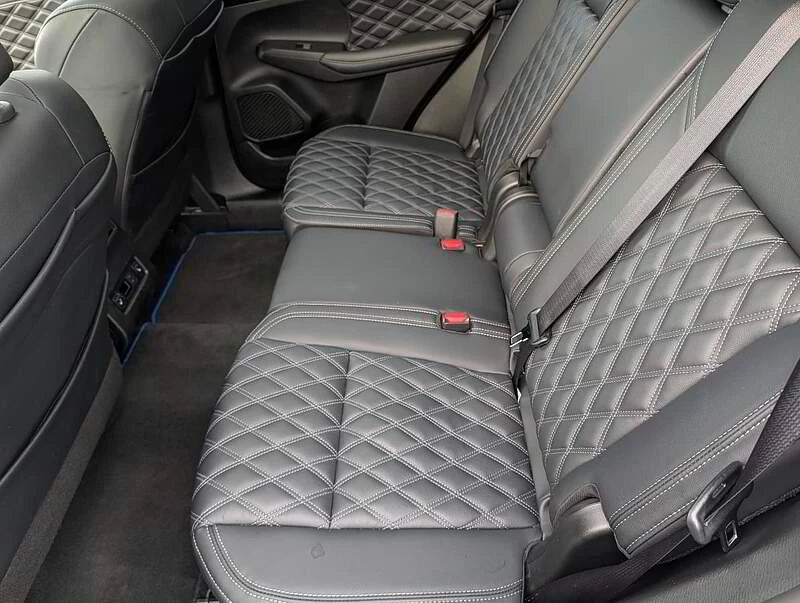 2024 Mitsubishi Outlander - Image 8 of 13