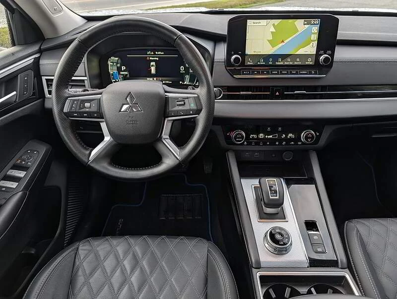 2024 Mitsubishi Outlander - Image 10 of 13