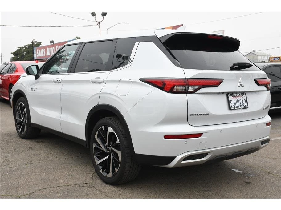 2024 Mitsubishi Outlander - Image 6 of 14