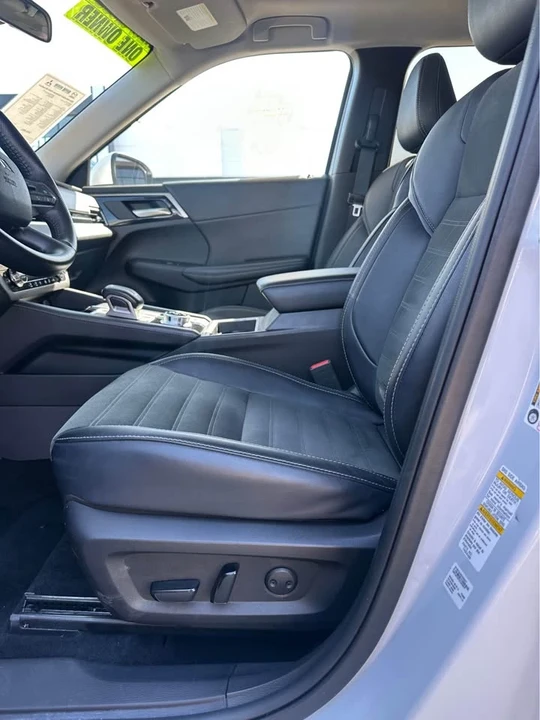 2024 Mitsubishi Outlander - Image 10 of 14