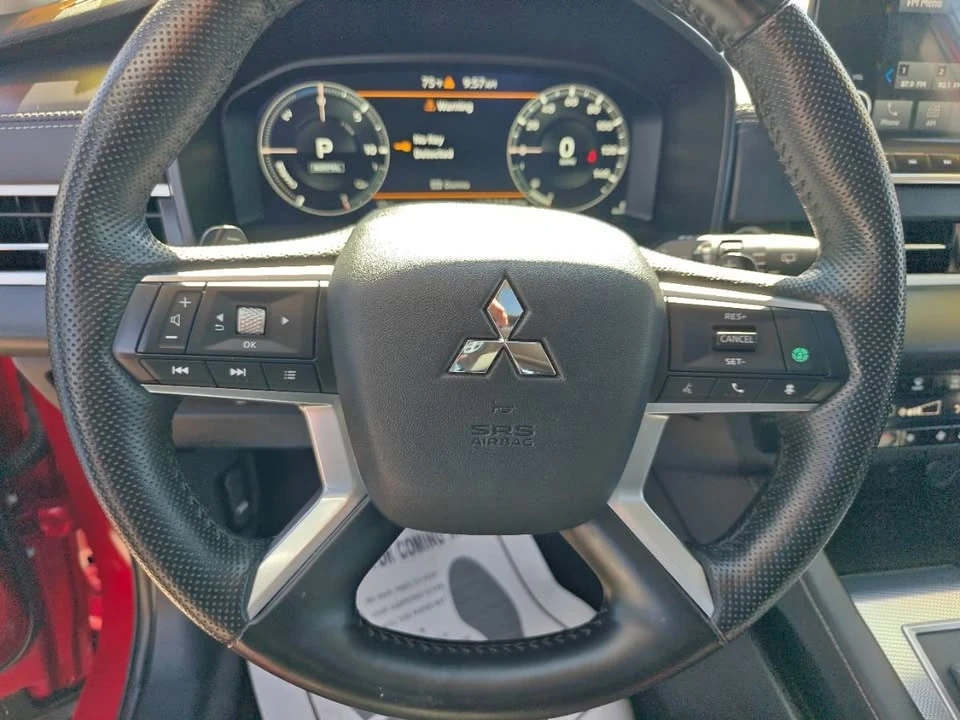 2024 Mitsubishi Outlander - Image 10 of 18