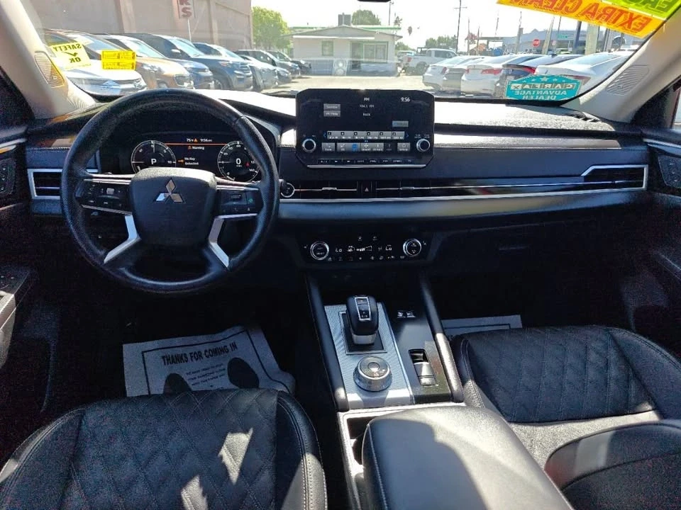 2024 Mitsubishi Outlander - Image 14 of 18
