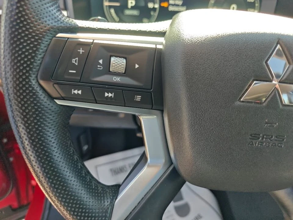 2024 Mitsubishi Outlander - Image 3 of 18
