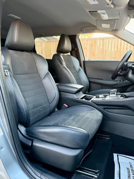 2024 Mitsubishi Outlander - Image 8 of 12