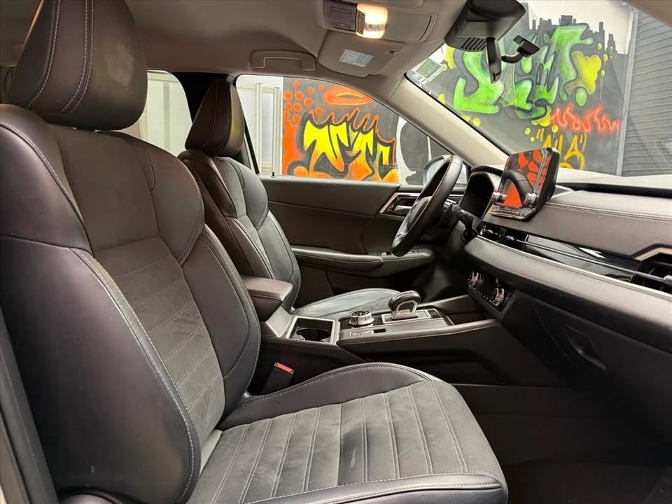 2024 Mitsubishi Outlander - Image 20 of 20