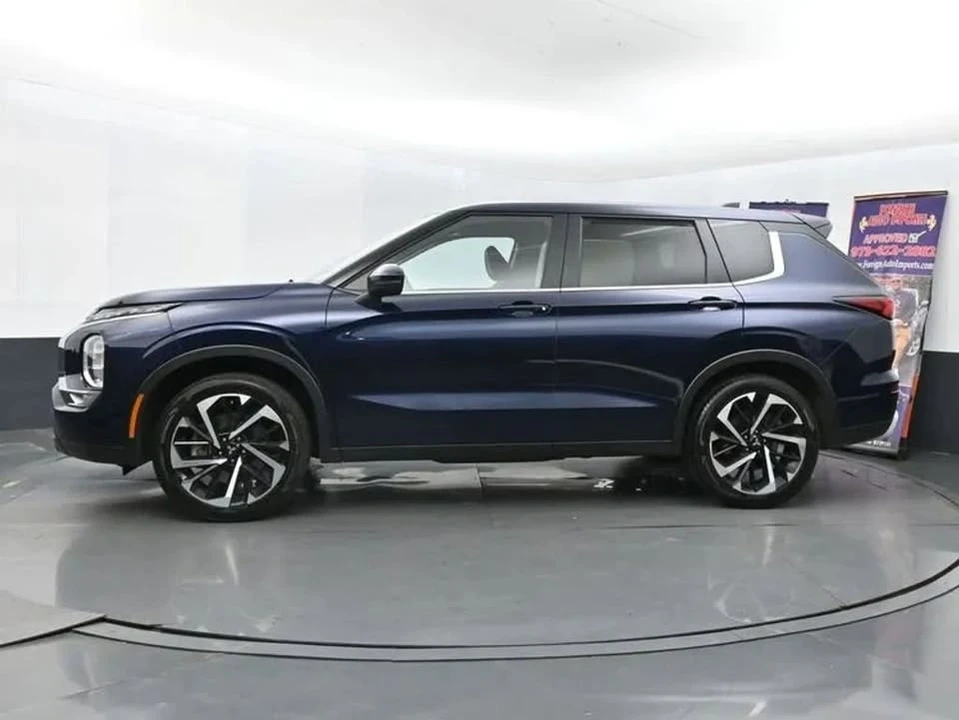 2024 Mitsubishi Outlander - Image 5 of 12