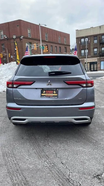 2024 Mitsubishi Outlander - Image 7 of 8